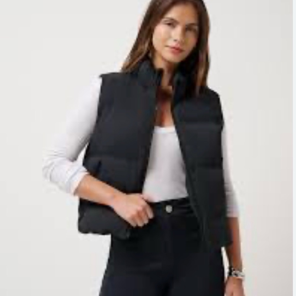 Black Puffer Vest Size Small | Lightweight | Spring Layer | Game Day Mom/wife